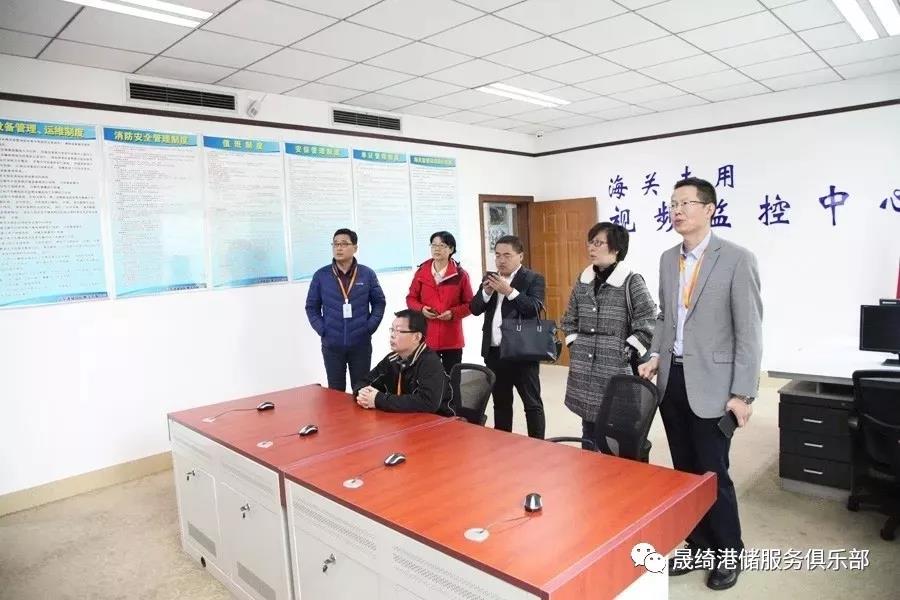 省領導蒞臨集團公司參觀調研與指導倉儲標準化建設工作